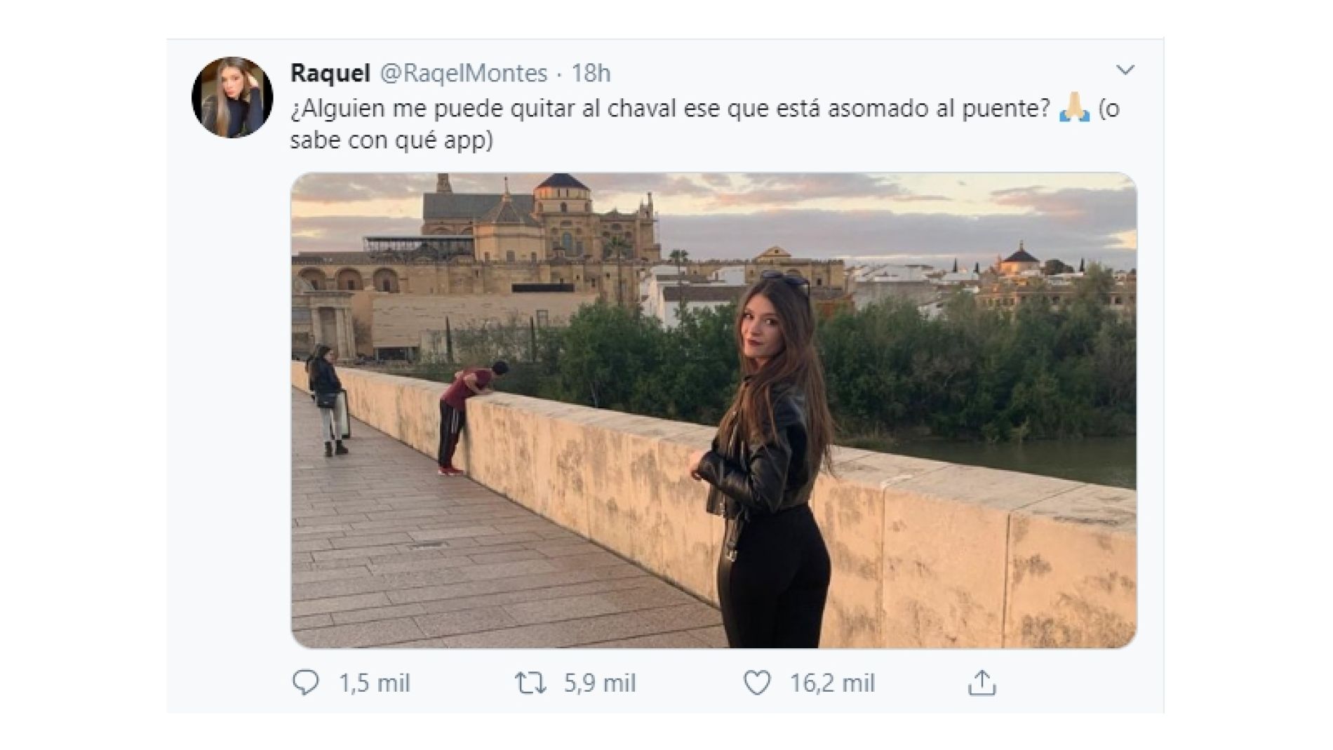 Pantallazo de un tuit de @RaqelMontes