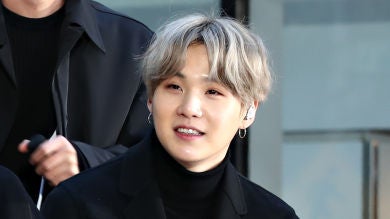 Psy prepara su regreso con Suga de BTS: 