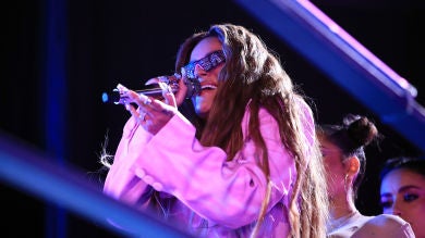 Aprende a tocar ‘Tusa’ con el teclado de tu móvil 