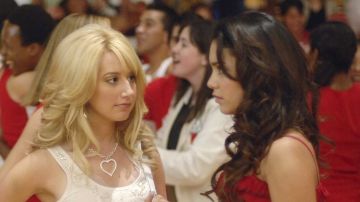 Ashley Tisdale y Vanessa Hudgens en 'High School Musical'