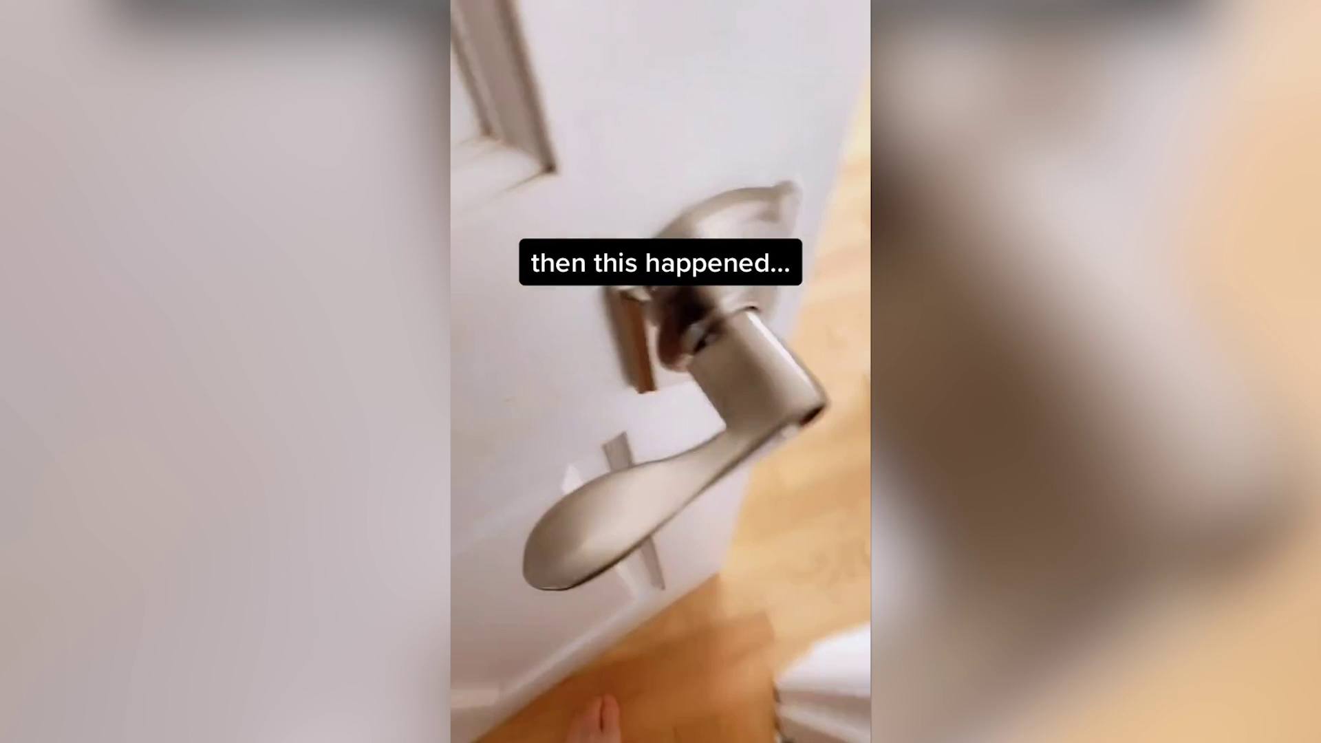 Intenta hacer un challenge viral entrando desnudo en la habitación de su  novia pero sale mal