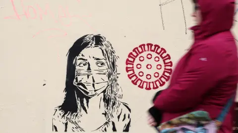 Graffiti del coronavirus en Berlín Graffiti del coronavirus en Berlín