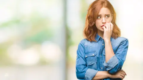 Morderse las uñas Morderse las uñas