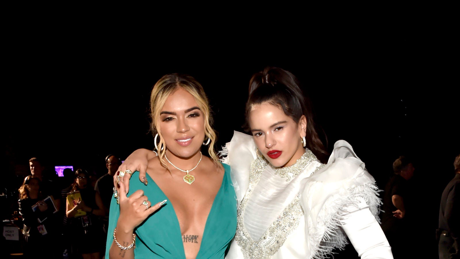 ¿Es Rosalía? El comentado detalle de Karol G en el remix de 'Caramelo' 