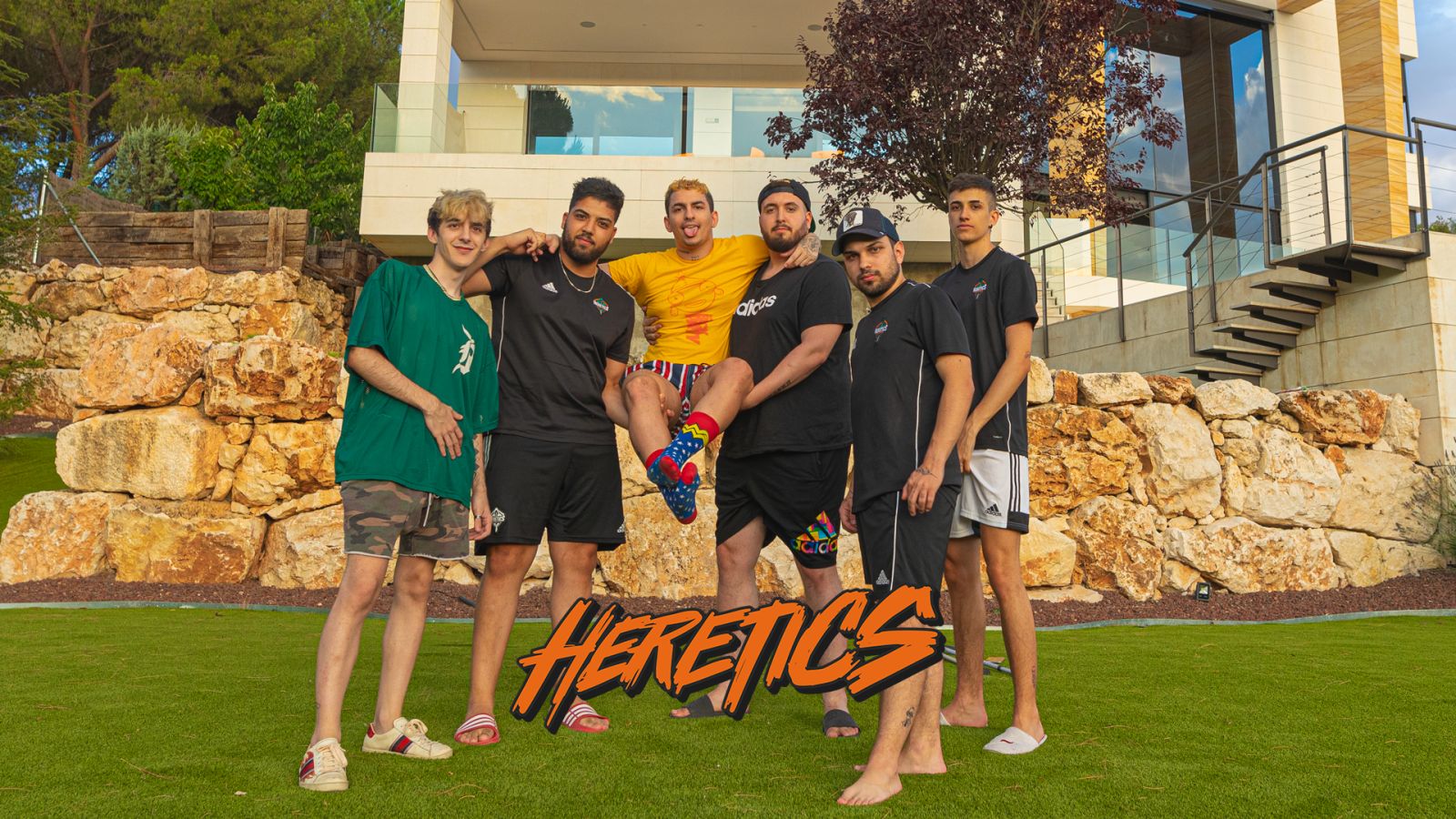 Team Heretics saca nueva línea de ropa 