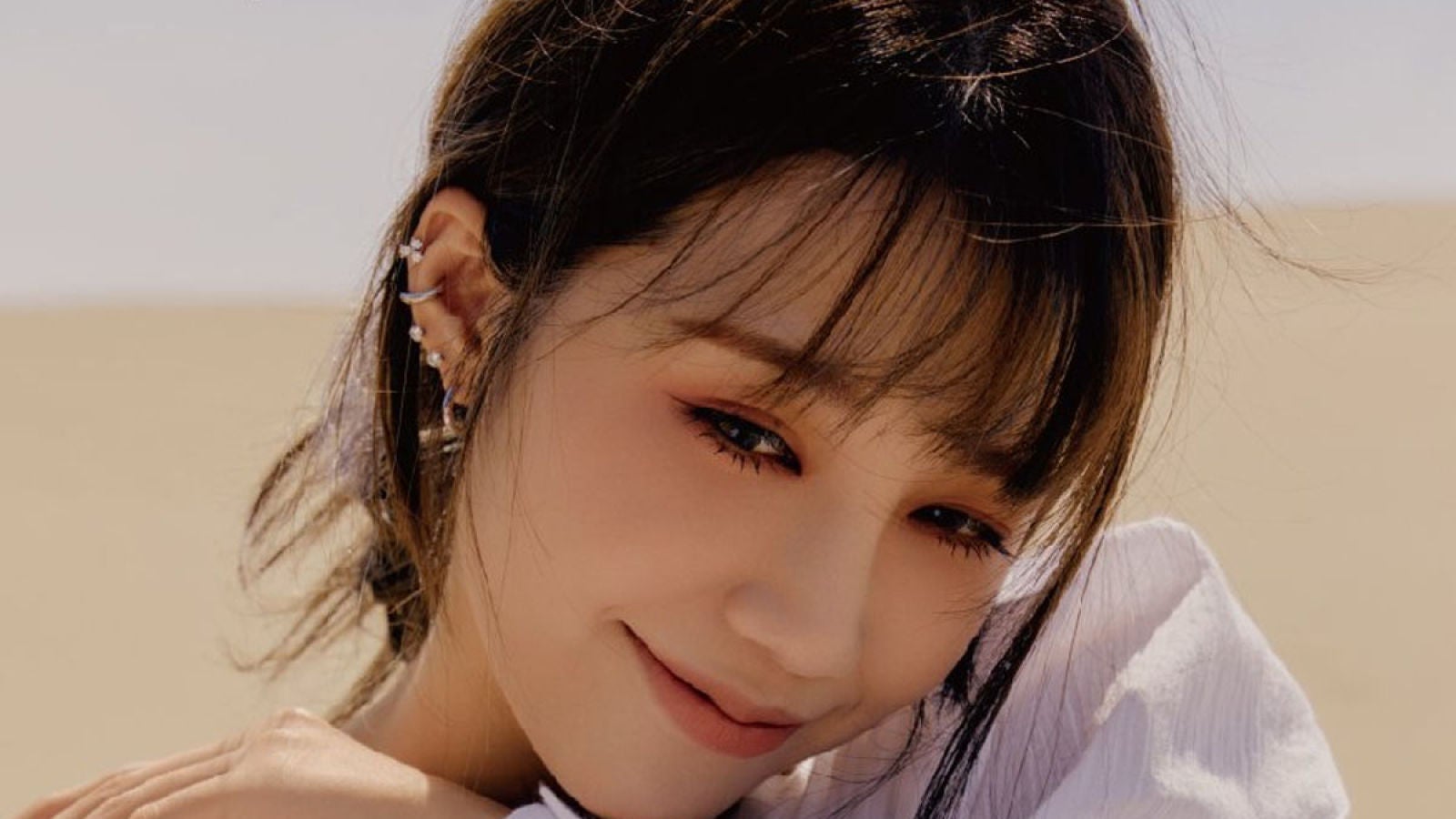 Jung Eun Ji (Apink) presenta 'Simple', su comeback más esperado