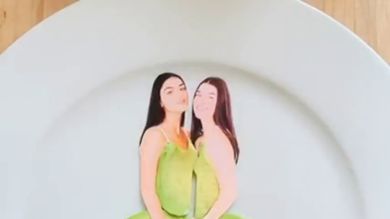 Convierten aguacates en vestidos para las hermanas D'Amelio