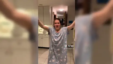 VÍDEO: Una hija le demuestra a su madre con demencia la magia de la música VÍDEO: Una hija le demuestra a su madre con demencia la magia de la música