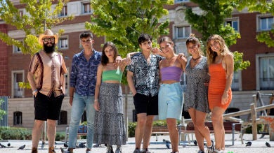 Flooxer inicia el rodaje de su nueva comedia, ‘La reina del pueblo’