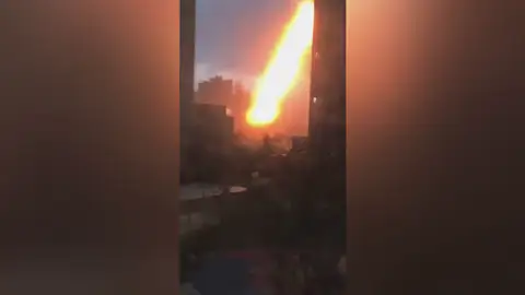 VÍDEO: Una tormenta provoca una bola de fuego en China VÍDEO: Una tormenta provoca una bola de fuego en China