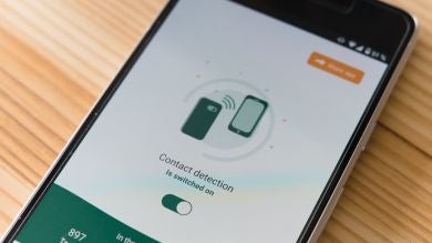 ¿Cómo funciona Radar COVID? Así puedes usar esta app cuando salgas con tus amigos