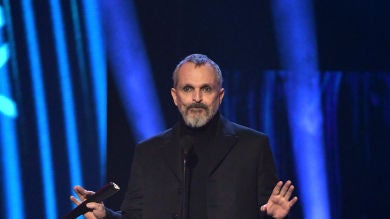 El hilo sobre la 'Plandemia' y Miguel Bosé que todo el mundo aplaude 