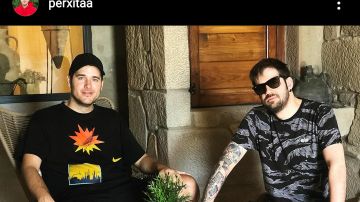Perxitaa y AuronPlay, en una foto durante sus vacaciones