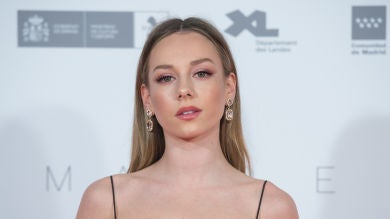 Ester Expósito recrea su sensual baile viral junto a Sergio Momo