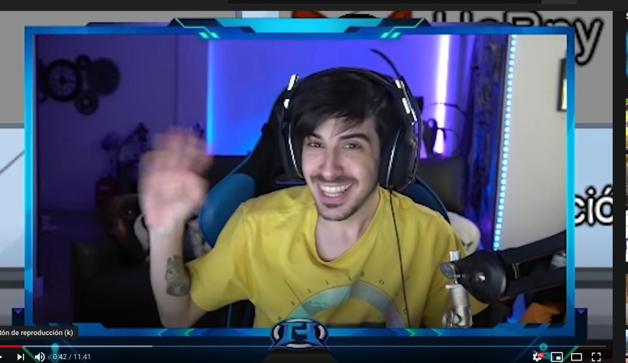 Alexby, saludando a su benefactor