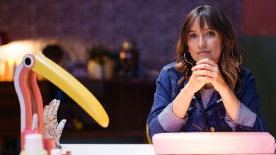 RoEnLaRed visita a Sindy Takanashi en Las Uñas