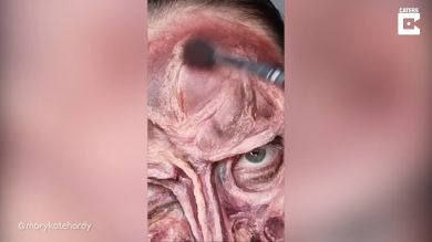 VÍDEO: Una virtuosa del maquillaje se transforma en personajes de películas de terror para Halloween