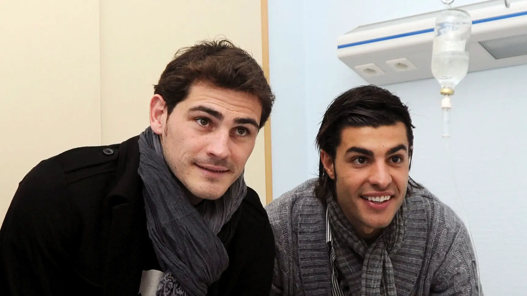 Iker Casillas y Miguel Torres