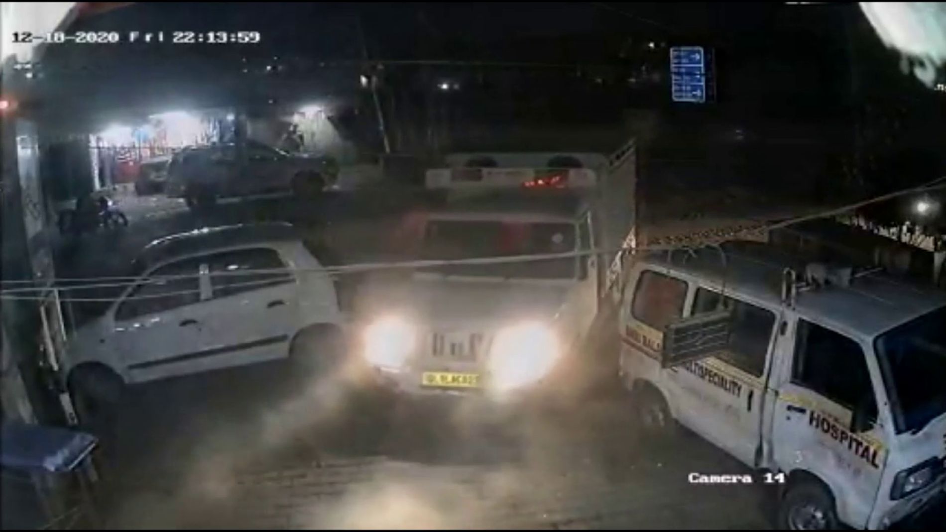 Un hijo enfadado embiste el hospital donde atienden a sus padres