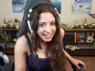 "Perd&oacute;n por los insultos", avisa antes de sus streams