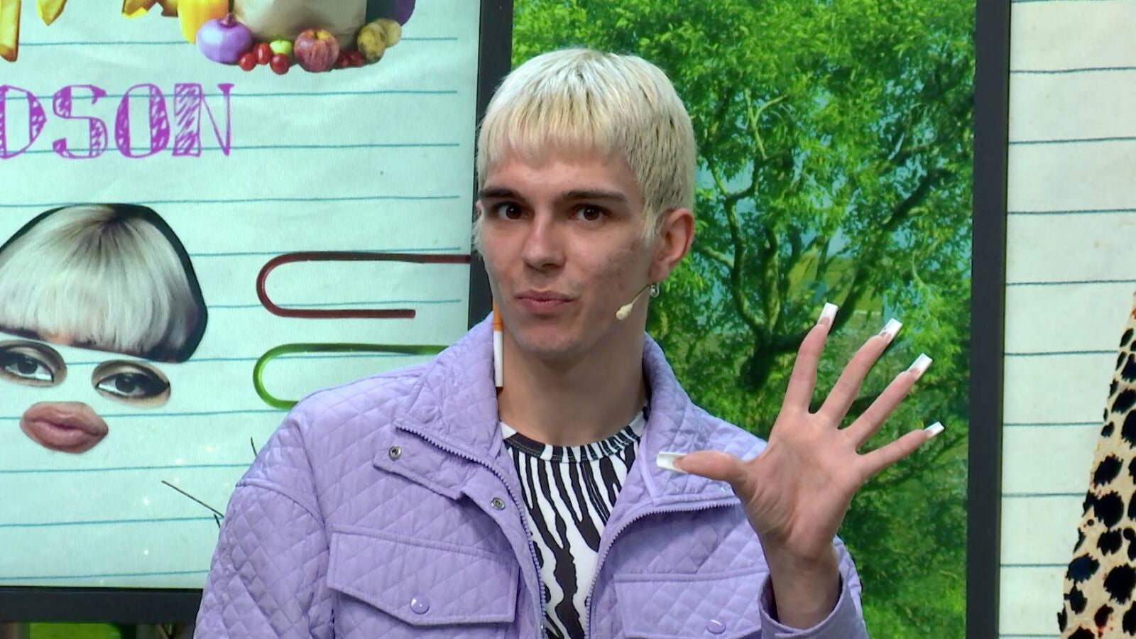 Samantha Hudson y su extravagante look se convierten en las estrellas de los premios Feroz 