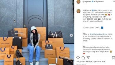 Kylie Jenner sortea 80.000 dólares y bolsos de Louis Vuitton entre sus seguidores