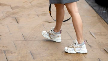 Blanca Suárez con zapatillas de Gucci