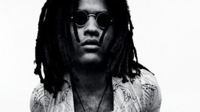 Lenny Kravitz sin camiseta a los 56 años es lo más sexy (y memeado) que vas a ver hoy
