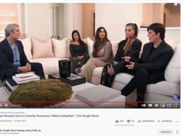 Andy Cohen entrevistando a las Kardashian después de haber superado su 'protocolo' anti-COVID-19'