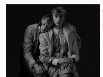 Adam y Patrick Perkins, en una foto de estudio