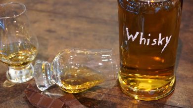 Un fabricante escocés contrata a un cocker spaniel para aumentar la calidad de su whisky