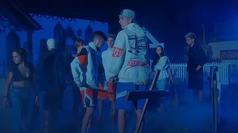 Suena un piano en la iglesia Rabia: La maldición del lejano oeste