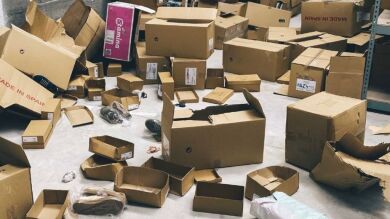 Una marca de zapatillas diseñadas por invidentes sufre un gran robo y las redes se vuelcan