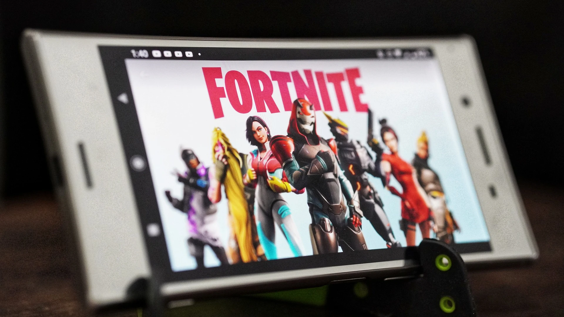 Smartphone gaming