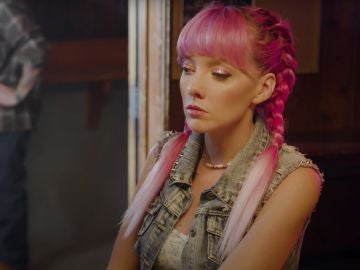 Meredith en el videoclip de 'I don't wanna be touched'