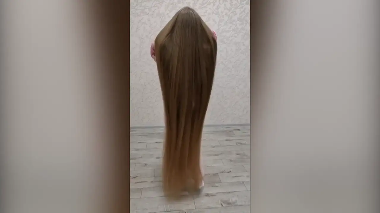 La "Rapunzel" rusa que no se ha cortado el pelo en 20 años