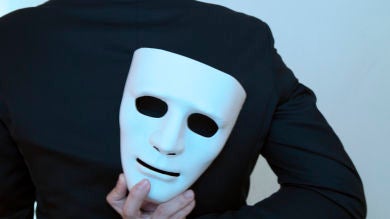 Mentiras azules, blancas y negras: ¿Qué son?