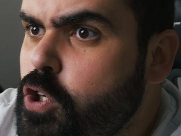 Zequio en uno de sus muy cachondos v&iacute;deos