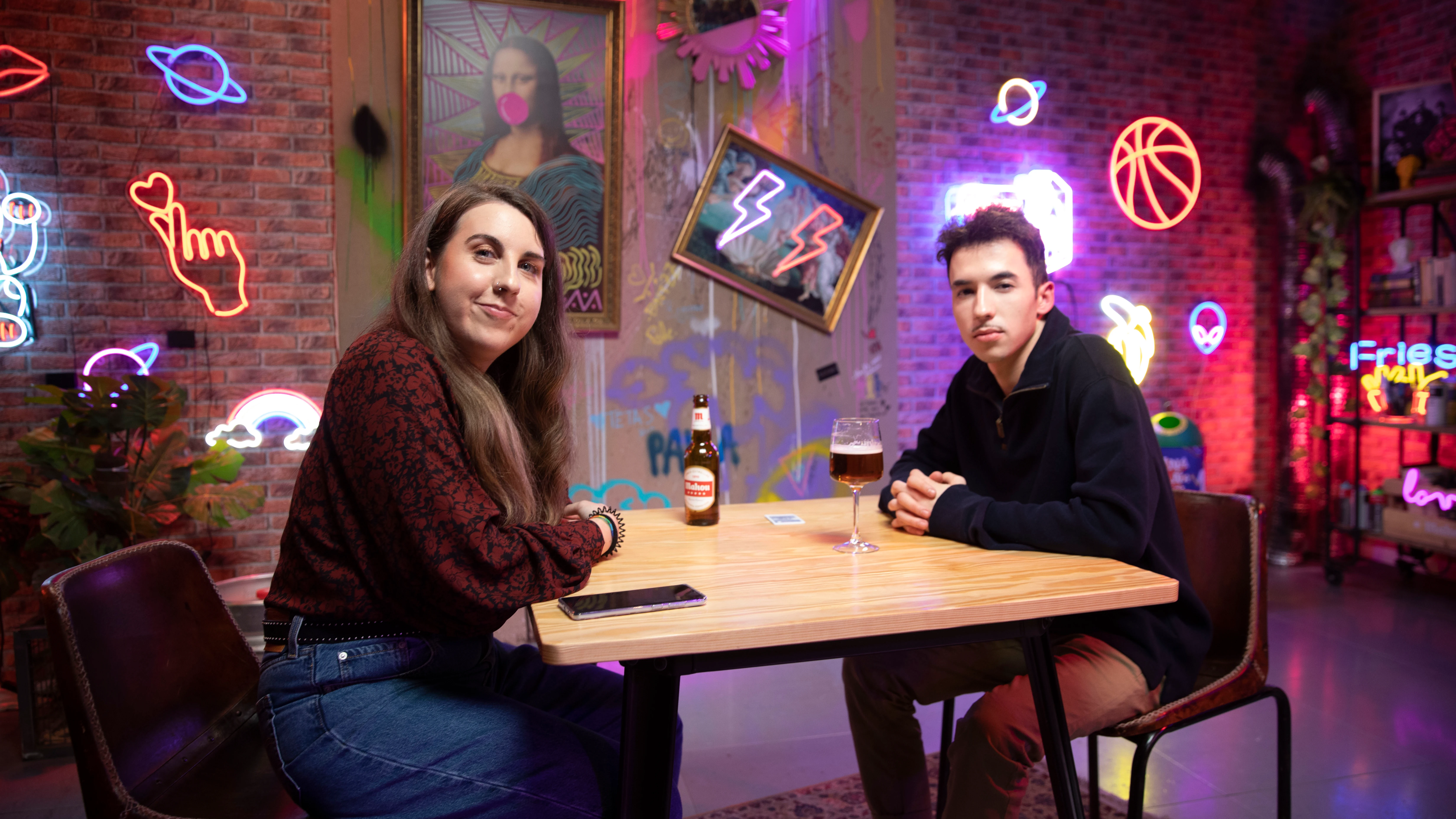 Carolina Iglesias y Pole en 'Una caña con...' Carolina Iglesias y Pole en 'Una caña con...'