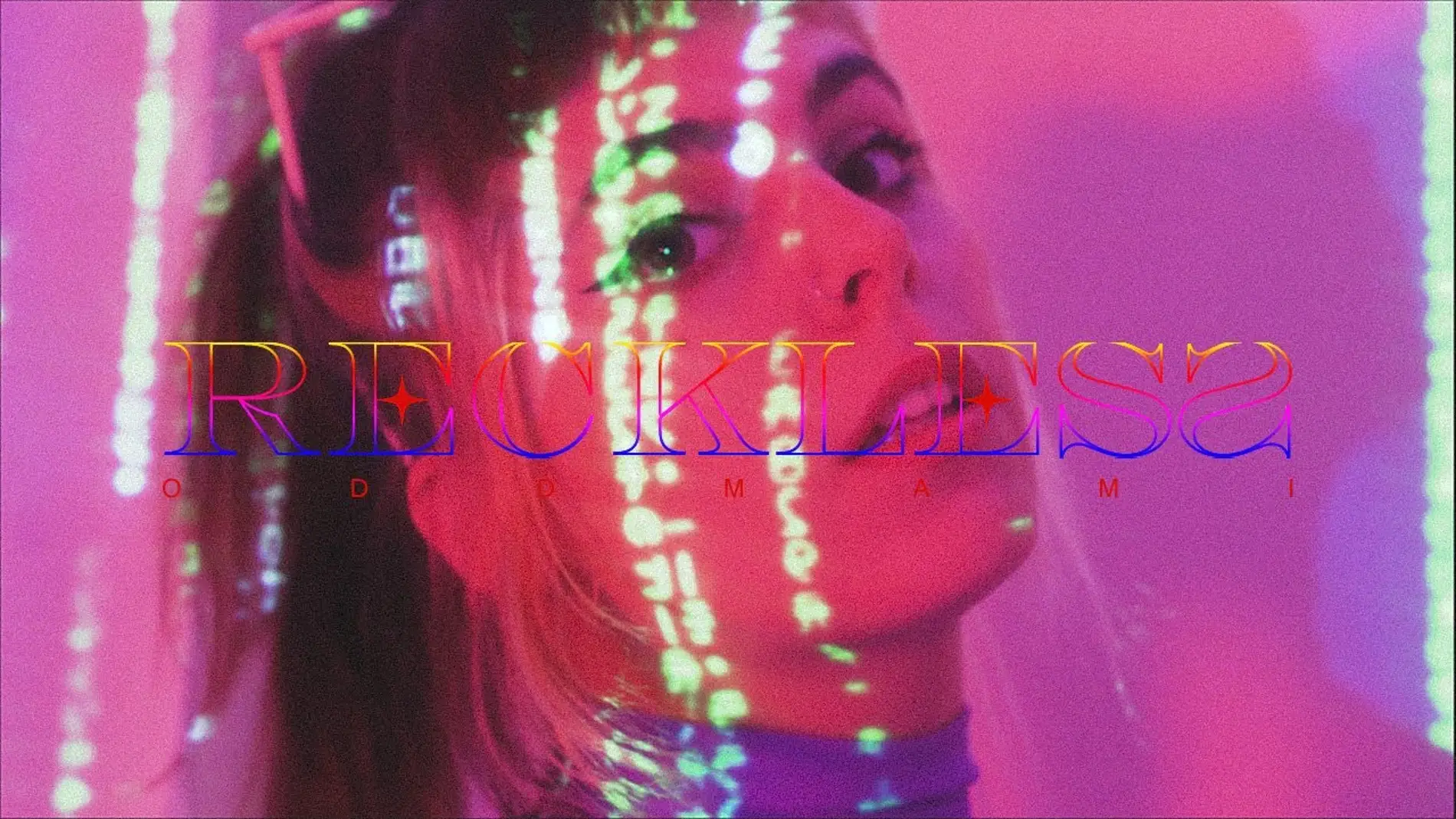 Odd Mami en su videoclip de 'Reckless'.