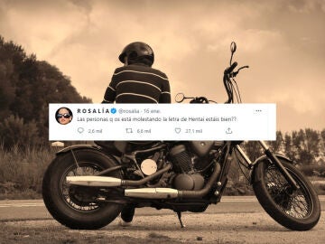 Tuit de @rosalia con una moto de fondo