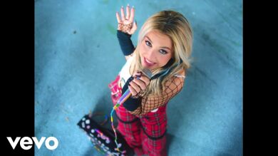 Lola Indigo mezcla a Doja Cat y Ava Max en su nueva canción, 'Toy Story'