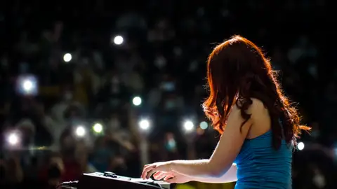 Elesky en un concierto en España Elesky en un concierto en España