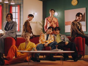 GOT7 en el videoclip de 'NANANA.