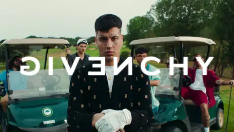 Duki en el videoclip de 'Givenchy'. Duki en el videoclip de 'Givenchy'.