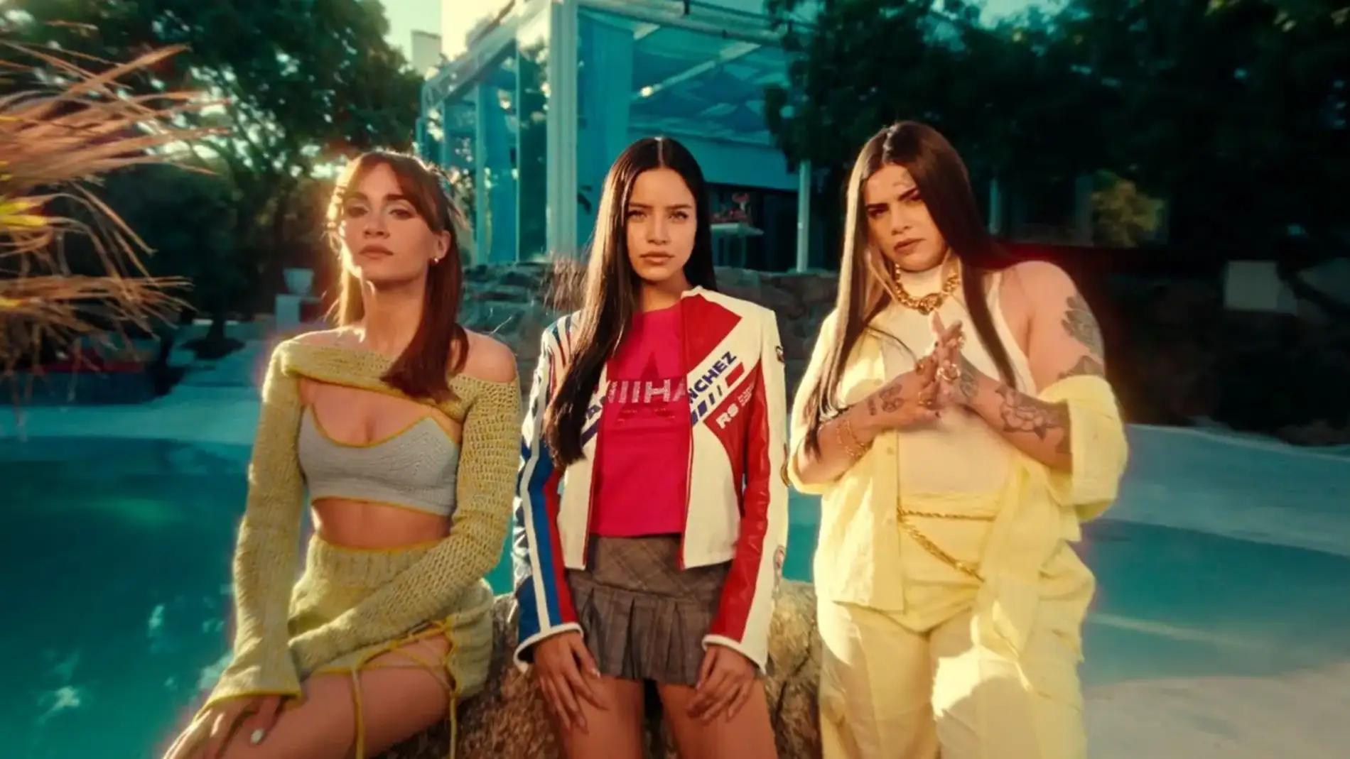 Aitana, Emilia y Ptazeta en 'Quieres'.