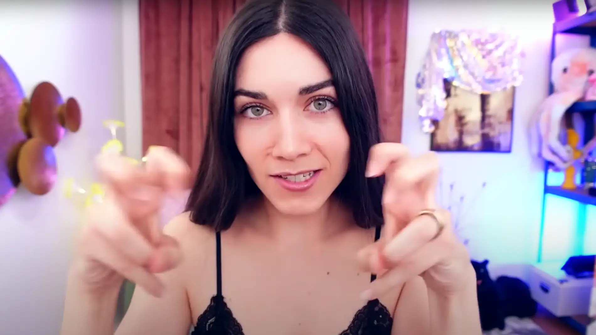 Fotograma de Ter diciendo "influencers". No es que quiera matarte, tranqui