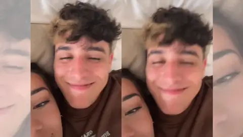 Marina Rivers y JCorko. Marina Rivers y JCorko.