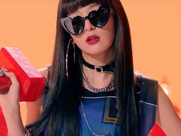 Seulgi en el MV de 'Bad Boy' de Red Velvet.