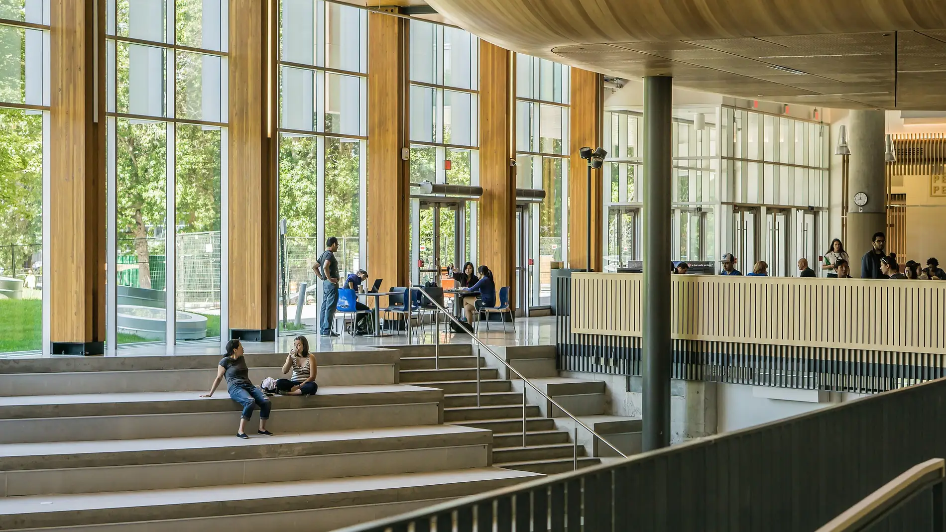 Estudiantes en una universidad.